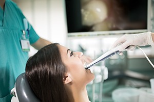 Woman receiving intraoral photos